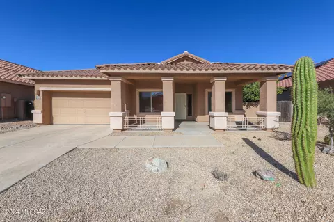 7471 N Bradstreet Dr, Tucson, AZ 85743