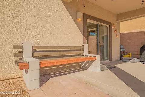 Exterior - 8868 E Abrams Loop, Tucson, AZ 85710 photo 5 of 9