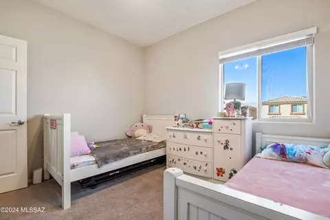 Bedroom - 8868 E Abrams Loop, Tucson, AZ 85710 photo 2 of 6