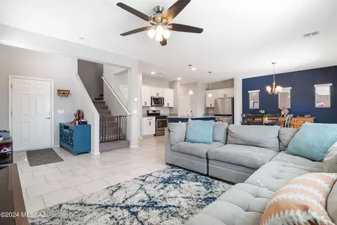 Living - 8868 E Abrams Loop, Tucson, AZ 85710 photo 3 of 3