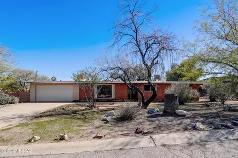 6122 E Hampton St, Tucson, AZ 85712