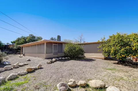 Exterior - 6122 E Hampton St, Tucson, AZ 85712 photo 5 of 9