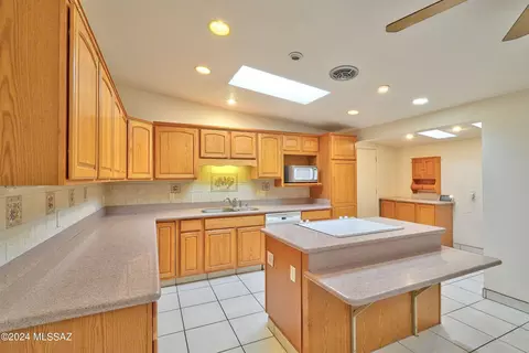 Kitchen - 6122 E Hampton St, Tucson, AZ 85712 photo 1 of 6