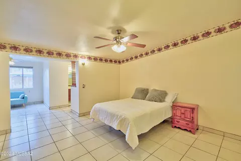 Bedroom - 6122 E Hampton St, Tucson, AZ 85712 photo 1 of 4