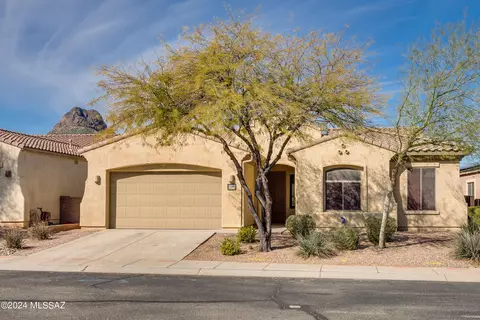 7849 N Coltrane Ln, Tucson, AZ 85743