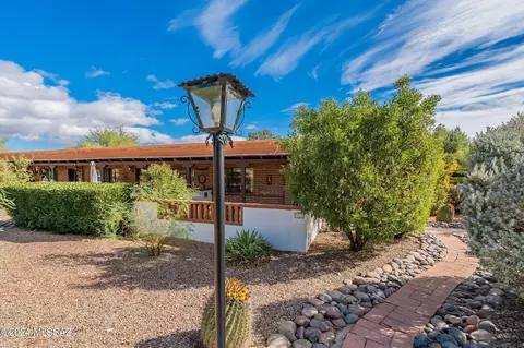 103 S Paseo Tierra #D, Green Valley, AZ 85614