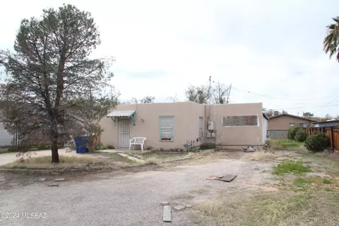2419 N Columbus Blvd, Tucson, AZ 85712