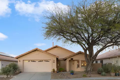 1007 S Goldenweed Way, Tucson, AZ 85748