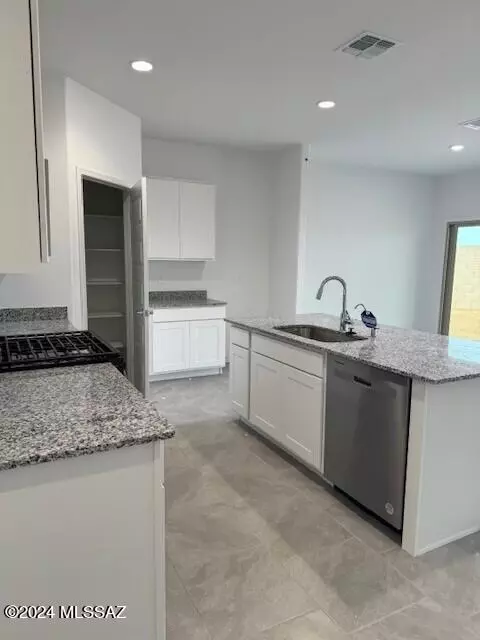 Kitchen - 686 W Wilkinson St, Vail, AZ 85641 photo 1 of 2