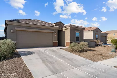 Exterior - 12032 E Becker Dr, Vail, AZ 85641 photo 2 of 6