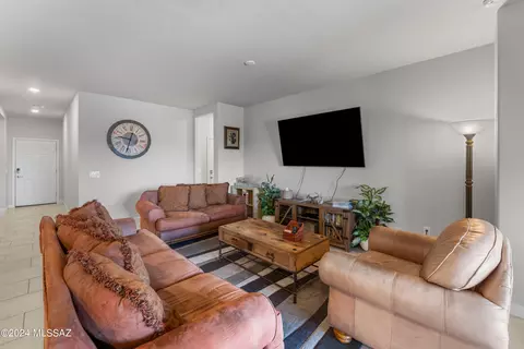 Living - 12032 E Becker Dr, Vail, AZ 85641 photo 3 of 4