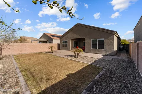 Exterior - 12032 E Becker Dr, Vail, AZ 85641 photo 5 of 6
