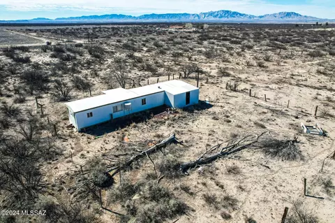 2424 E Kimzey Rd, Willcox, AZ 85643