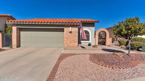1558 W Vuelta Salvatierra, Green Valley, AZ 85622