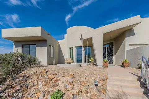 11536 E Saguaro Crest Pl, Tucson, AZ 85747