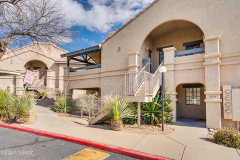 101 S Players Club Dr #8103, Tucson, AZ 85745