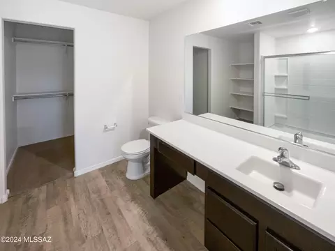 Bath - 4101 E Braddock Dr, Tucson, AZ 85706 photo 2 of 3