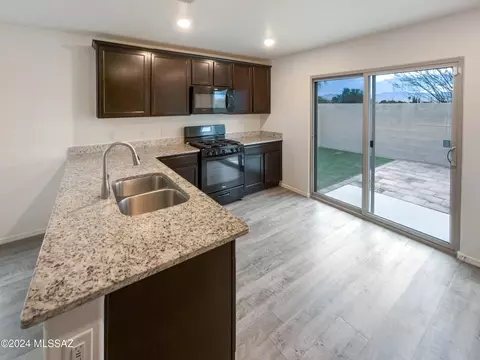 Kitchen - 4101 E Braddock Dr, Tucson, AZ 85706 photo 2 of 3