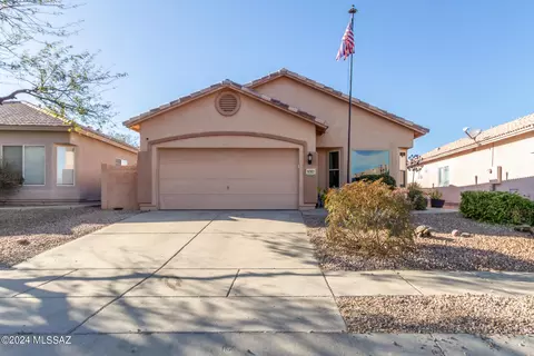 9363 N Painted Sky Dr, Tucson, AZ 85743