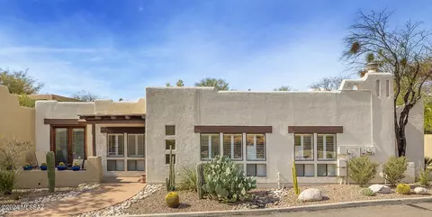 8550 E Flower Hill Dr, Tucson, AZ 85750