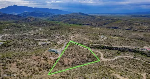 15575 E Colossal Cave Rd, Vail, AZ 85641 photo 2