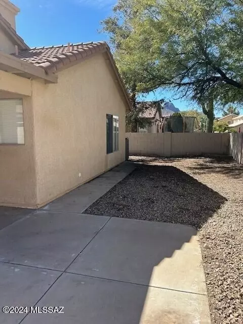 6968 W Avondale Pl, Tucson, AZ 85743