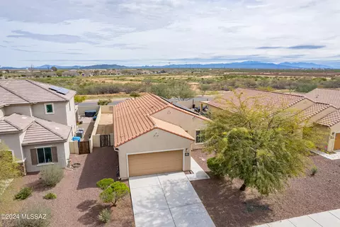 34129 S Bronco Dr, Red Rock, AZ 85145