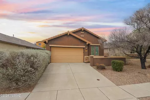 10447 S Cutting Horse Dr, Vail, AZ 85641