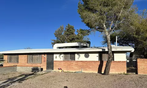 5517 S Meadowlark Ave, Tucson, AZ 85746