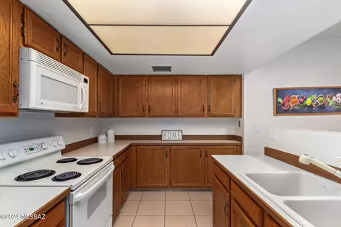 Kitchen - 4419 E Haven Ln, Tucson, AZ 85712 photo 2 of 3