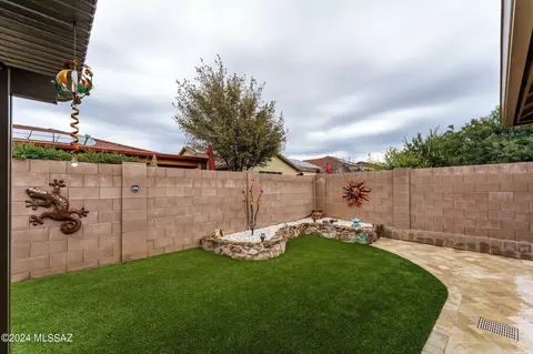 Exterior - 13893 E Poelstra St, Vail, AZ 85641 photo 10 of 18