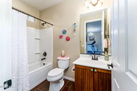 Bath - 13893 E Poelstra St, Vail, AZ 85641 photo 4 of 5