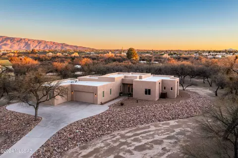 1589 N Mariposa Woods Pl, Tucson, AZ 85749