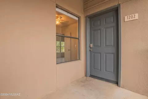 5800 N Kolb Rd #1202, Tucson, AZ 85750