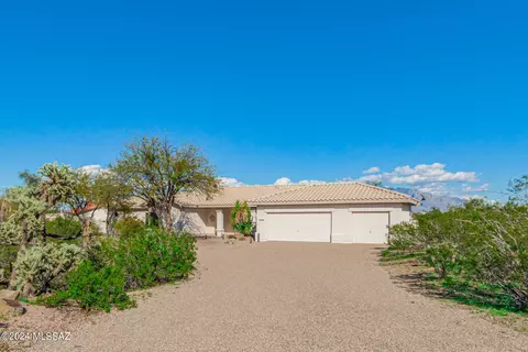 7816 N Quail Park Pl, Tucson, AZ 85743