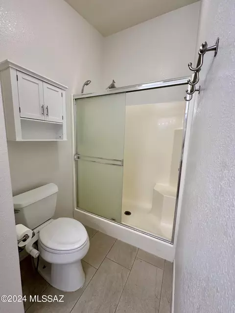 Bath - 7016 E Strike Eagle Way, Tucson, AZ 85730 photo 2 of 2