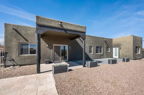 Exterior - 342 N Sharon Rd, Vail, AZ 85641 photo 4 of 8