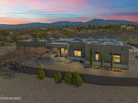 342 N Sharon Rd, Vail, AZ 85641