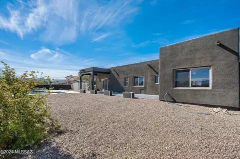 Exterior - 342 N Sharon Rd, Vail, AZ 85641 photo 5 of 8