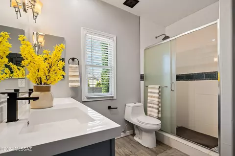 Bath - 342 N Sharon Rd, Vail, AZ 85641 photo 2 of 2