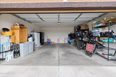 Exterior - 4121 E Braddock Dr, Tucson, AZ 85706 photo 3 of 6