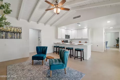 Living - 5374 E 4th St, Tucson, AZ 85711 photo 6 of 8