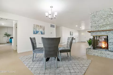 Dining - 5374 E 4th St, Tucson, AZ 85711 photo 2 of 3