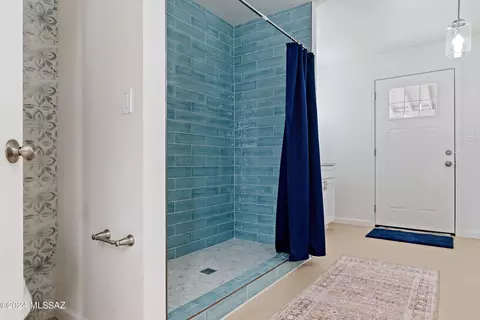 Bath - 5374 E 4th St, Tucson, AZ 85711 photo 1 of 4
