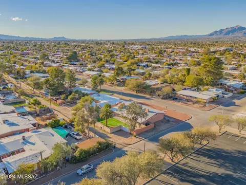 View/Area - 5374 E 4th St, Tucson, AZ 85711 photo 1 of 3