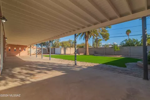 Exterior - 5374 E 4th St, Tucson, AZ 85711 photo 4 of 5
