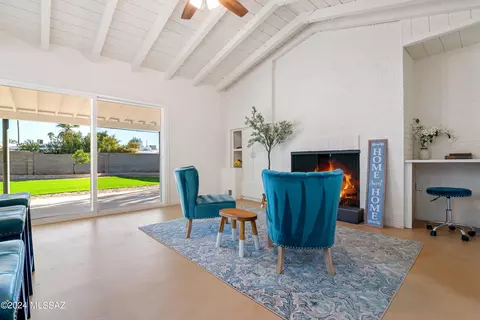 Living - 5374 E 4th St, Tucson, AZ 85711 photo 8 of 8