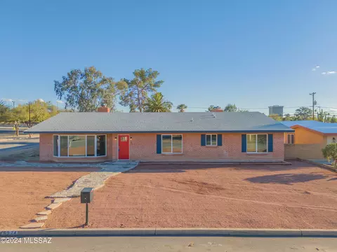 5374 E 4th St, Tucson, AZ 85711