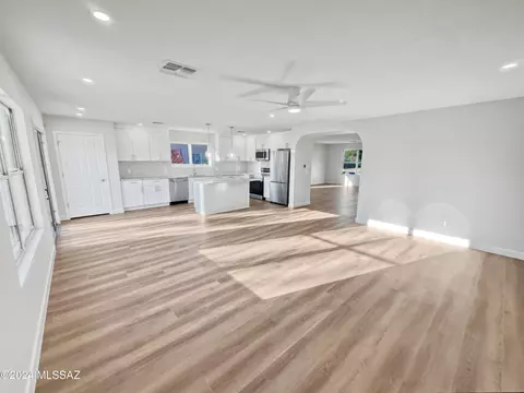 Other - 10669 S Silverbluff Dr, Vail, AZ 85641 photo 5 of 8