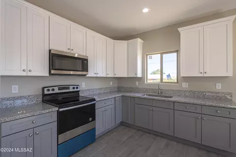 Kitchen - 2023 E 18th St, Tucson, AZ 85719 photo 7 of 9